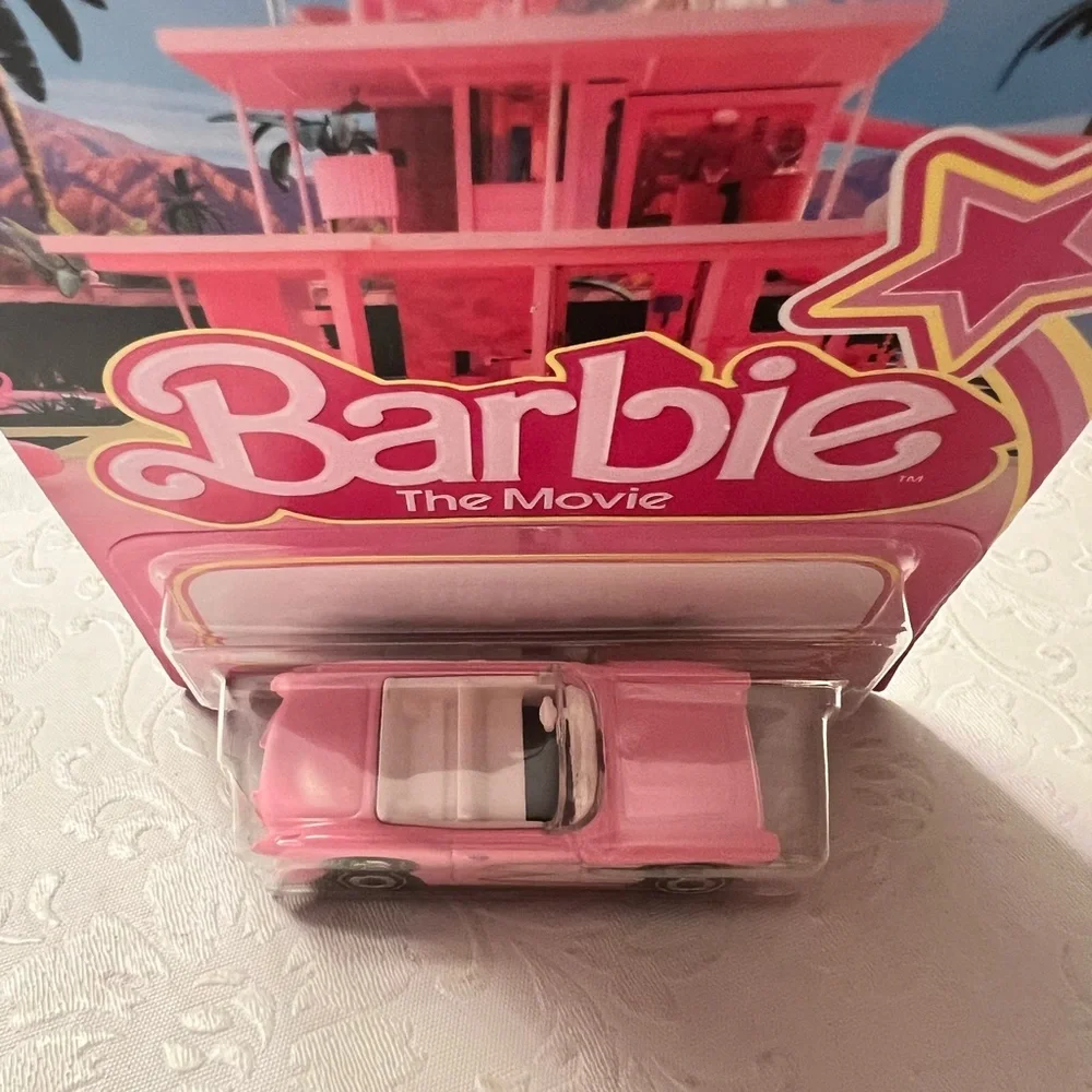 Hot Wheels Barbie The Movie 1956 Corvette - Pink - Picture 2 of 3